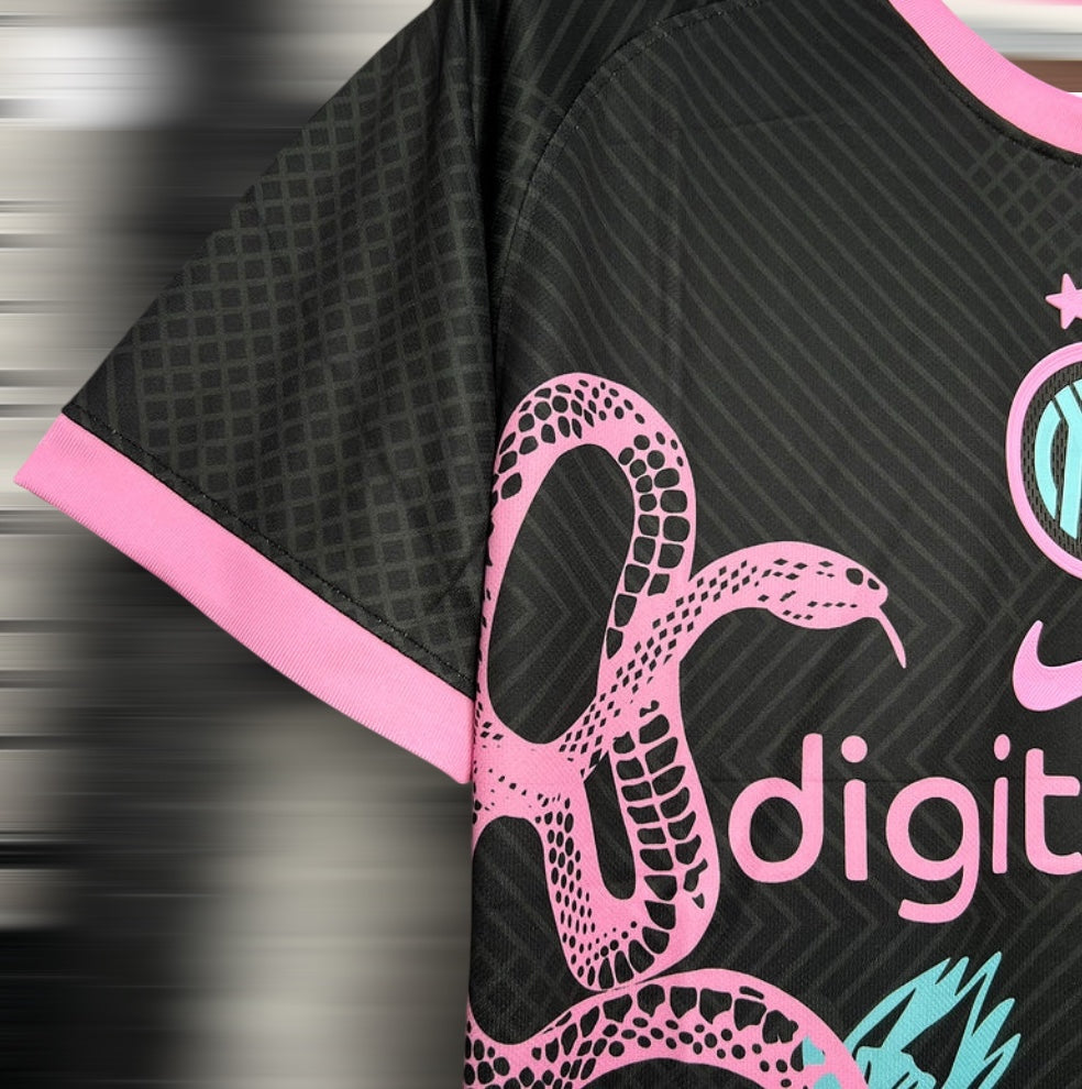 Inter Pink Snake Trikot